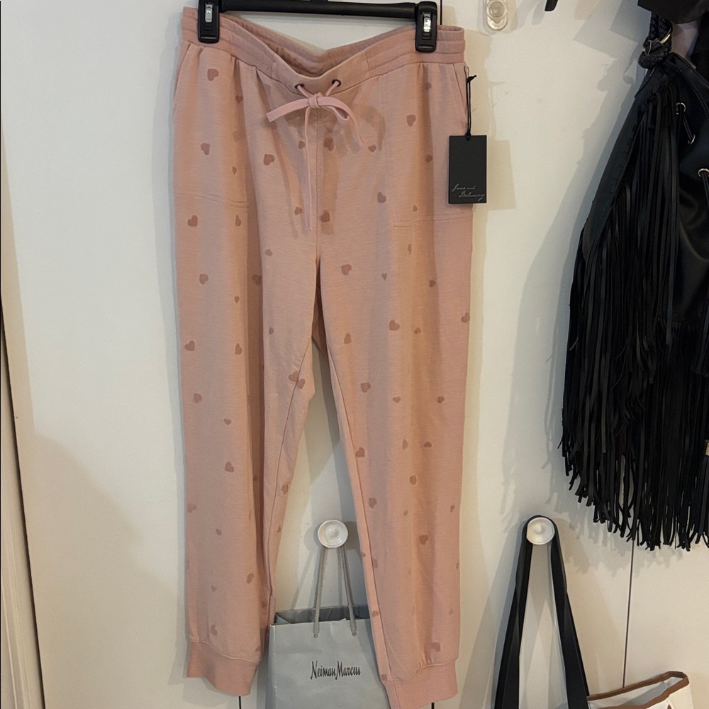 Jane & Delancey NEW pink hearts Jogger,L